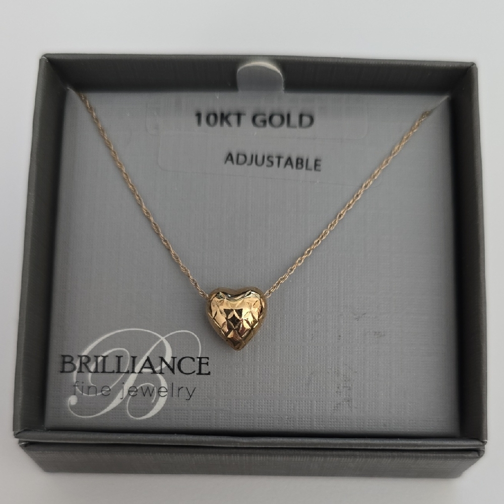 Gold Heart Pendant Necklace